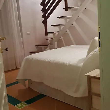 Isabella Noble House Apartment