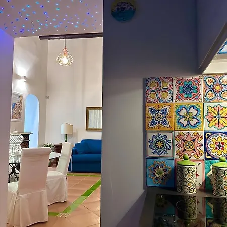 Isabella Noble House Apartment Naples