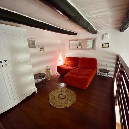 Apartment Isabella Noble House *